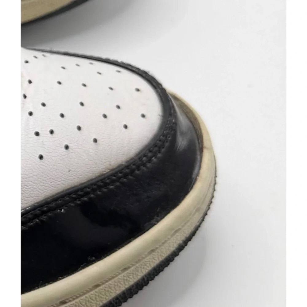 Air Jordan 1 Mid SE‎ Metallic Gold White Black Sz Mens 10.5 US